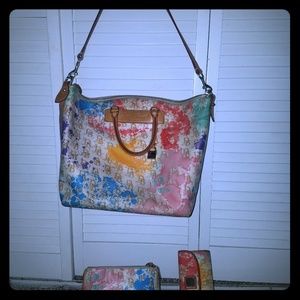 Dooney & bourke splash bag